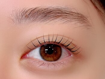 メメ(MEME)の写真/1日で自信の持てる目元に眉+まつげで『褒めてもらえる印象』をデザイン【アイブロウ+まつげパーマ￥9,800】