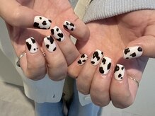 サンジュウヨン(34)/カウ柄ネイル　パラジェル