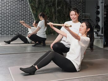 居留地フィットネス(居留地Fitness)/ピラティス × トレーニング