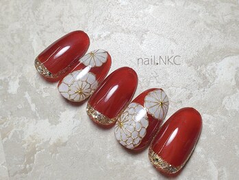 NKC/丁寧に描いた菊柄に背筋が伸びる