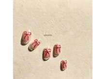 シルニー リム(Silny rim)/アシンメトリーニュアンスネイル