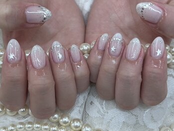 ハニービービー(Honey Bee Bee)/ホワイト韓国ネイル