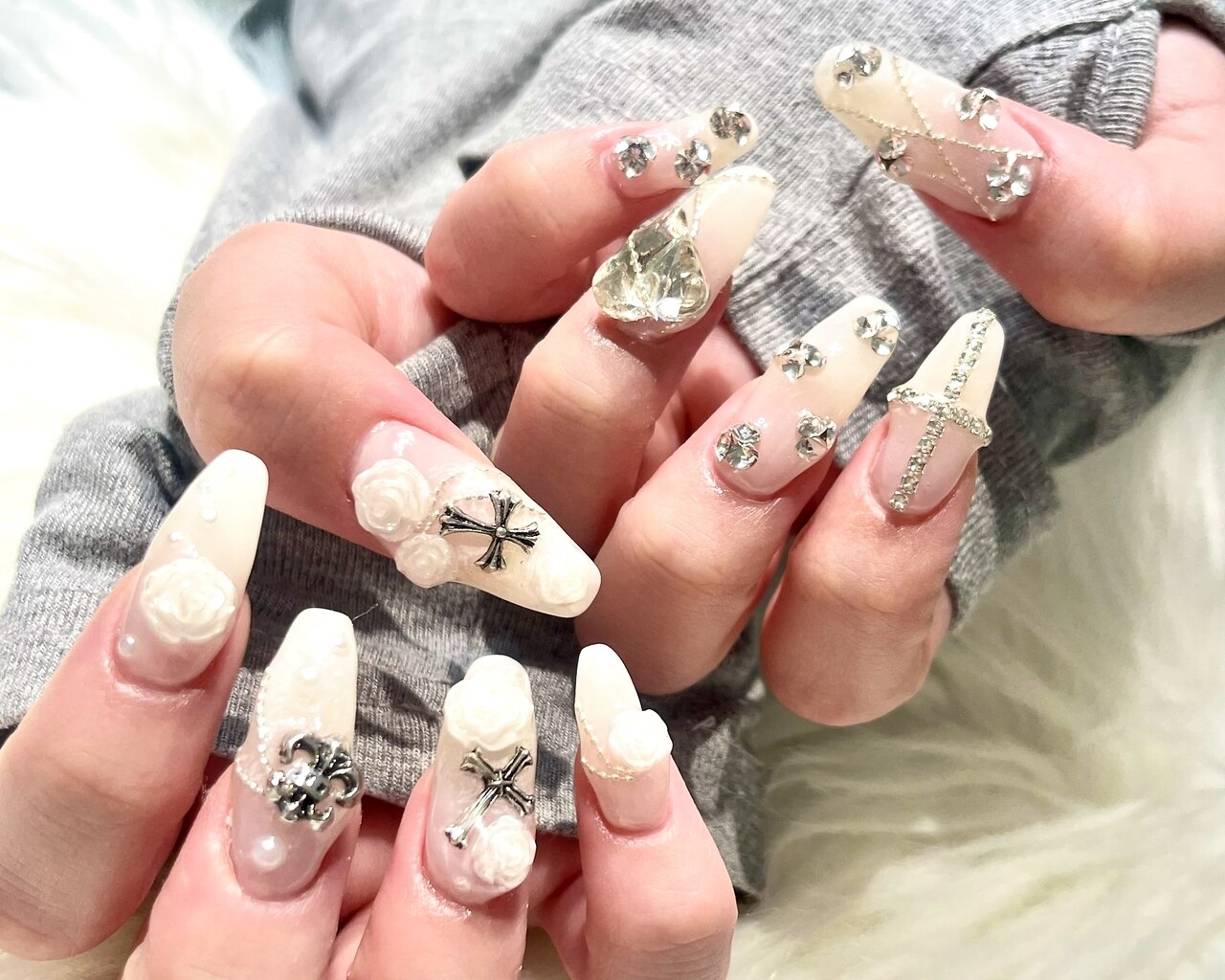 2026年春トレンド】ホワイト ワンカラーのネイルデザイン集｜人気順