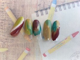カラフルアートネイル