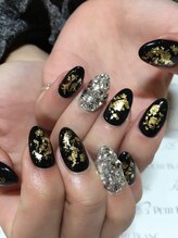 プチブラン(Petit Blanc)/ギラギラネイル☆