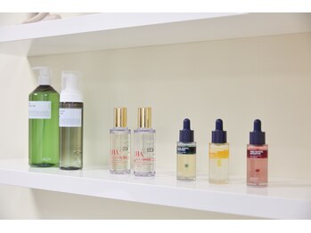 フェイスドット 渋谷(face.)/化粧品の物販