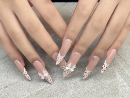 ピンクレオパード