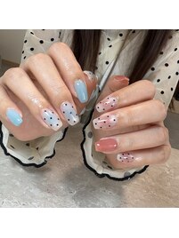 チークネイルにドット♪