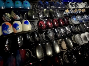 メンズ ネイル トノ(Men's Nail TONO)の写真/ジェルネイル初心者にも◎ 豊富なサンプルから選べる定額デザインコース♪