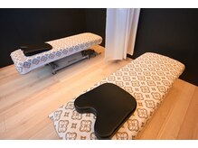 オンリーユー接骨院(ONLY YOU接骨院)/ベッドは２台です。