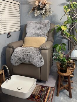シャララサロン(SHALALA salon)の写真/《フットバス&ケア込☆》ワンカラからアートまで理想の足先に♪人気のミラー/マグネット/フレンチも◎
