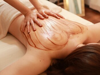 ビーハーブ(Bee Herb)/アビヤンガ(オイルリンパ)