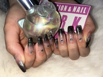 マークネイルズ(MARK Nails)/