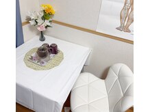 癒しの森の雰囲気（カウンセリングのみものとお菓子付き◎真心あふれる空間です。）