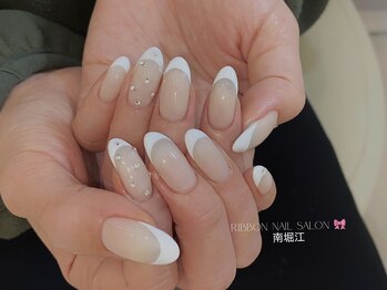 【フレンチネイル】
