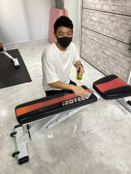 イーストレッチ ジム 大手町(E-STRETCH GYM)/トレーニングの備品も除菌！