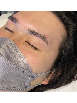 イスリーツー(ithree.2)/パラレルブロウ（メンズ眉毛）