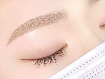 ビューティーブロウ 高崎店の写真/毎朝のビューラーは卒業！【アイブロウ×まつ毛】のW施術で一気に垢抜け♪第一印象UP、メイクの時短にも◎