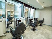 ミダシー 横浜店【脱毛/ホワイトニング/メンズアイブロウ/眉毛/メンズネイル】の雰囲気（(系列店)開放的で清潔感のある内装♪［ホワイトニング/メンズ］）