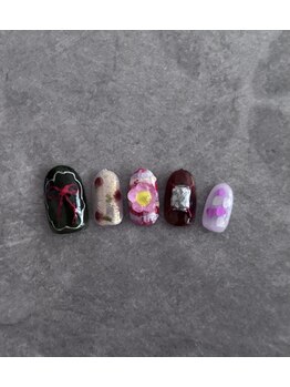 シー(SHE)/2月定額デザイン