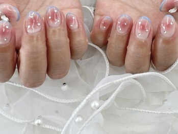 ハニービービー(Honey Bee Bee)/チークネイル