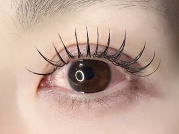 モアソシアの写真/当店人気コース♪【まつエク☆超軽量＋高持続!フラットラッシュ130本￥7100】まつげのお悩みご相談下さい★