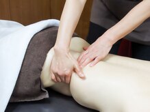 スロー(Slow)/全身オイル×経絡マッサージ