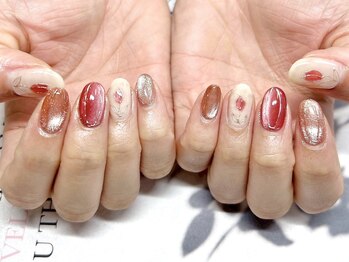 ミガクネイル(Migaku nail)/透明感マグネットネイル