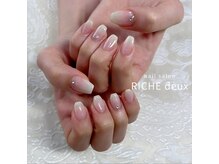 リッシュ ドゥ(RICHE deux)/春っぽホワイトグラデネイル