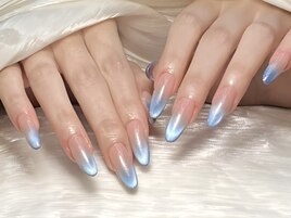 長さ出しワンホンチークネイル