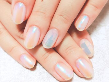 ラバーズネイル(Lover's Nail)の写真/22年目の技術であなたの指先を彩り、特別なひとときを◎最新のワンホンネイルやチークネイルも豊富です♪