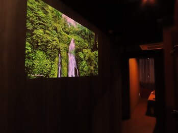 からだケア癒しの整体 アンド リンパ 日暮里東口駅前本店/非日常空間を味わえる内装