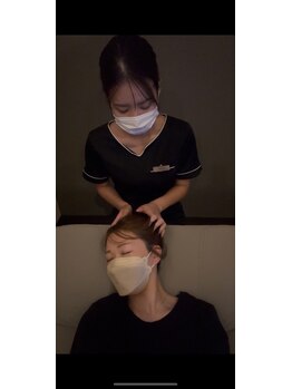 ヘッドミント 和歌山駅前店/ドライヘッドスパ施術風景