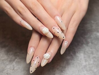 ネイルアンドアイラッシュサロンRの写真/《長さだしワンカラー¥7980～》ケア・フォルム重視◎マグネット/フラッシュ/ワンホンパーツ豊富＊