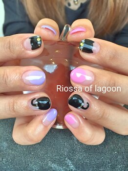 リオッサ オブ ラグーン(RIOSSA of Lagoon)/猫フレンチミラーネイル