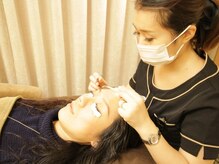 アイラッシュ アリュール(Eyelash Allure)の雰囲気（施術中はリラックスしてお過ごしください♪）