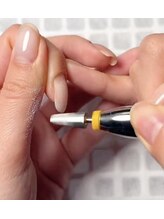 フイルインの施術を行い～自爪を削らない～優しい施術も