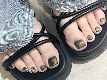 コム 草加マルイ店(com by neolive)の写真/【新規フットワンカラー¥6600】足元からオシャレに♪定額デザインご用意◎ハンドができない方にもオススメ