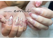 エミィ(emii)の雰囲気（つけ放題(アートフリー)あります♪持ち込みや相談しながらぜひ！）