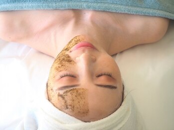 ベル 所沢(Belle)の写真/肌代謝UP&肌荒れしにくい肌作りを！植物から抽出された有効成分を使用した“剥けない“ハーブピーリング
