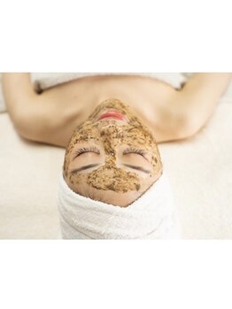 グレースビューティーラウンジ(Grace Beauty Lounge)の写真/【今注目のハーブピーリング】毛穴・ニキビ・シミしわくすみなど年齢肌のお悩みに特化！