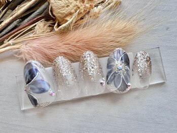 ネイルサロンアンドスクール ラフィーネ 池袋店/透明感フラワー◆¥7990