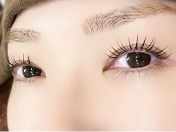 ミョンシル(myonsil)の写真/すっぴんeyeに自信をつける！話題の次世代まつげパーマ《パリジェンヌラッシュリフト》で自然に可愛く★