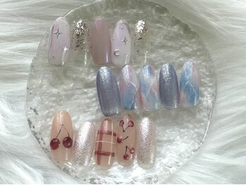 ミニュイネイルバイゼン(minuit nail by Zen)の写真/流行に敏感なスタッフが定期的にサンプルを更新★貴方のお気に入りデザインが見つかる♪フィルイン対応◎