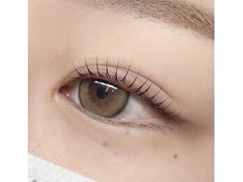 アトリエバンビ(atelier Bambi)/まつげパーマ・ラッシュリフト＊