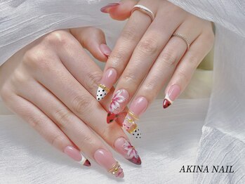 アキナネイル(AKINA NAIL)の写真/お仕事や家事に育児に…邪魔にならないデザインを豊富にご用意しています!悩みに合わネイルを提案♪