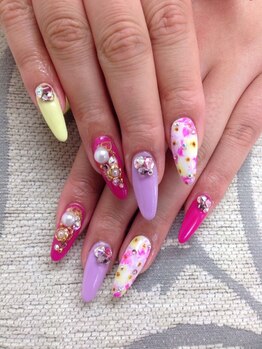 エムアイネイル(MI nail)/ジェルアートつけ放題￥12300