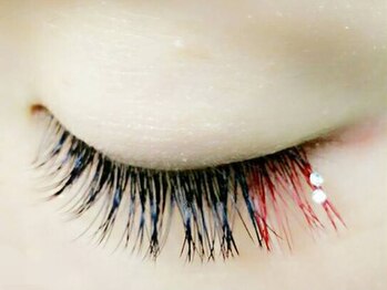 アイラッシュ ネイル エステ スイレン ビューティーサロン 錦糸町/カラーエクステ目尻＋ストーン