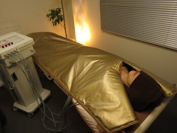 コクーン(COCOON)/寝ながら筋トレ&岩盤浴