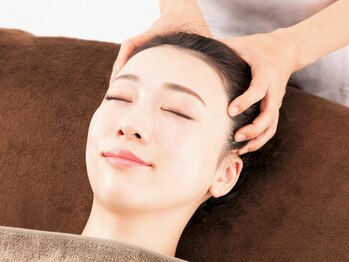 目の美容院 ランドマークプラザサロンの写真/【温磁気ヘッドケア60分 ¥6630】極限の“脳疲れ”と戦う方へ☆睡眠の質を高めて良質な眠りへ導きます♪
